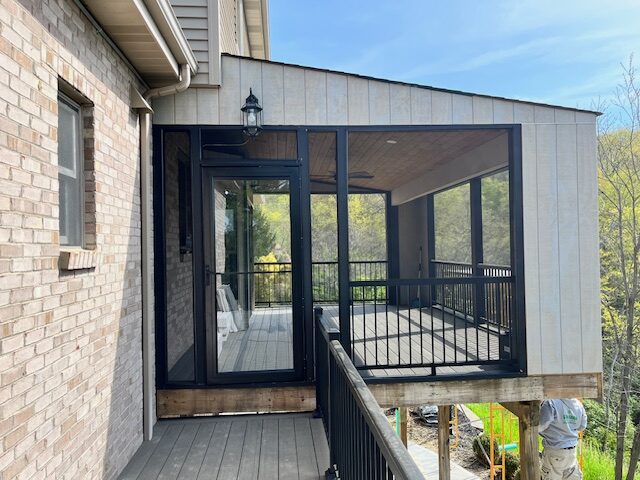 composite patio room pic 3.jpg