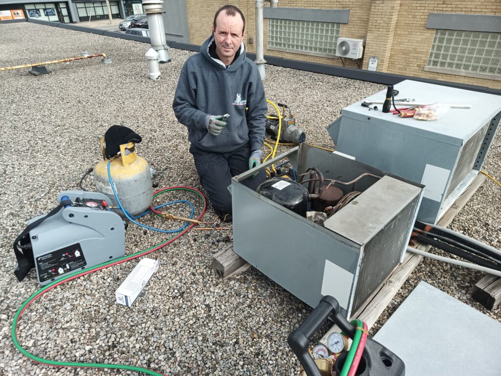 Commercial walk-in cooler repair.jpeg
