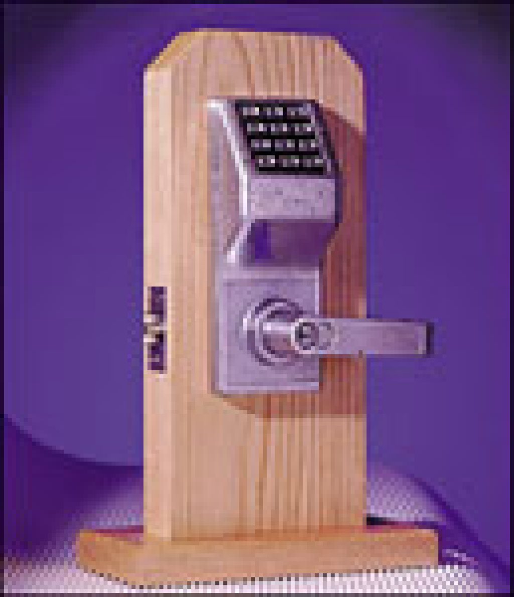 Item53_S_614.jpg