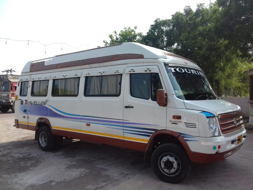 24 seater traveller hire lucknow.jpeg