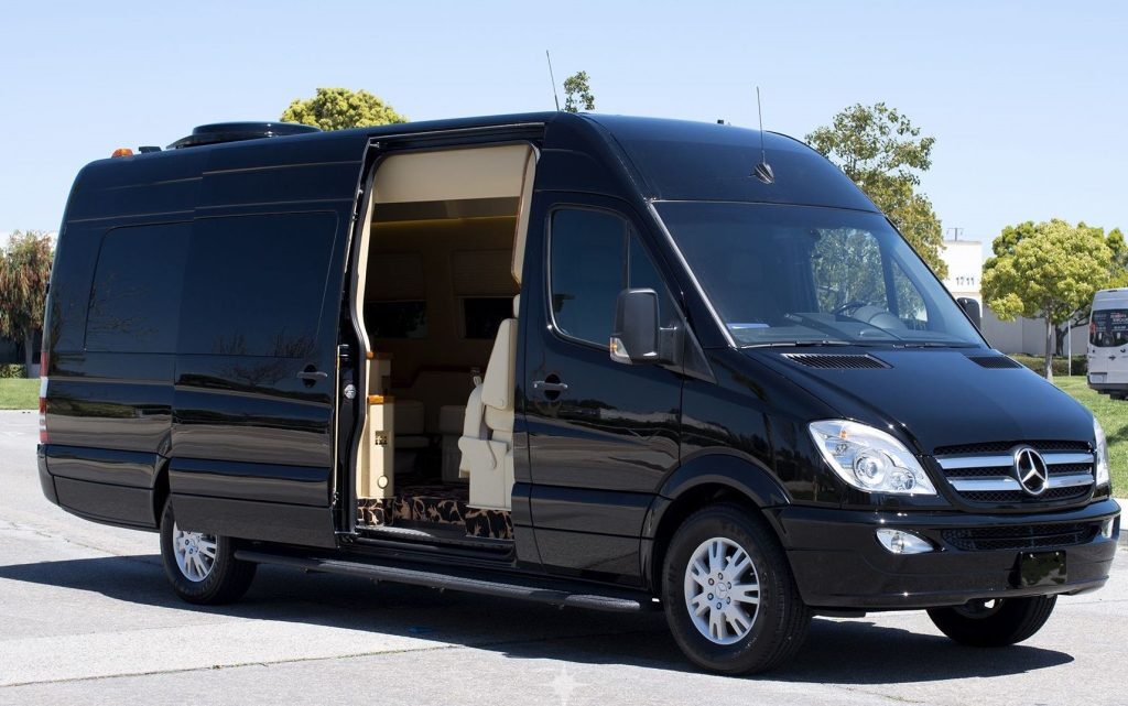 Luxury Minibus Manchester.jpg