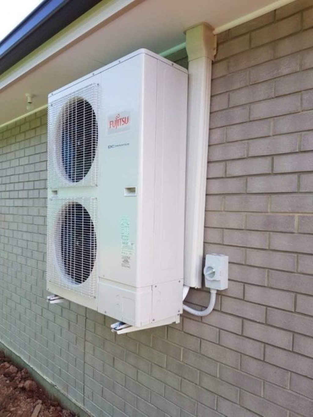 DuctedSystemInstallationAdelaideSISAAirConditioning2-d210f4e9-480w.jpg