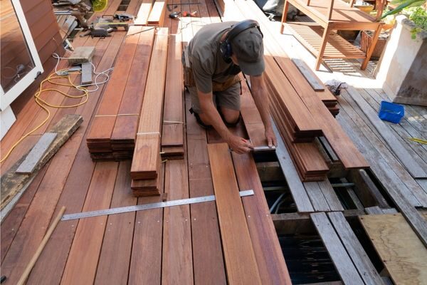 Deck builder.jpeg