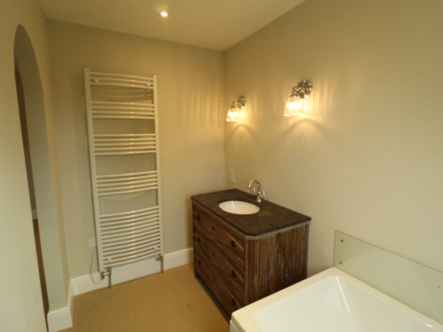 garage-conversion-storage-640x480_c.jpg