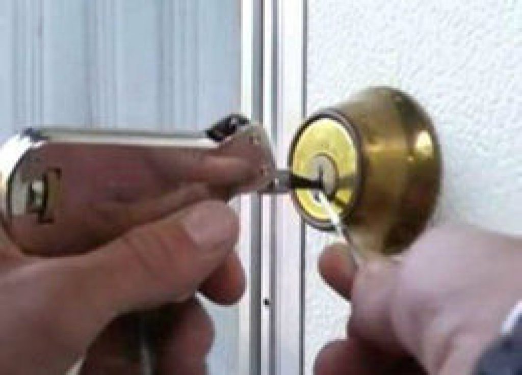 locksmith edinburgh key fob image.jpg