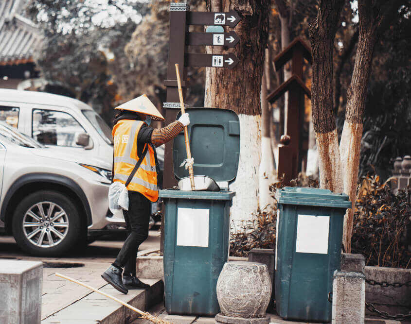 Rubbish Bin Hire Bell Park.jpg
