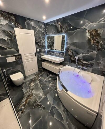 bathroom tiling.jpeg