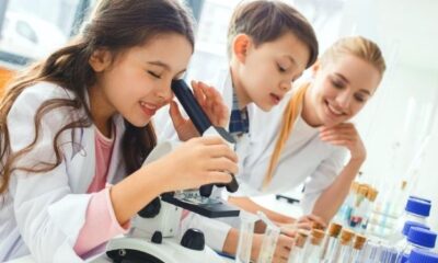 physics laboratory equipment1.jpg