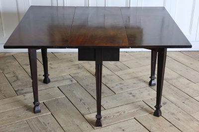 good-mid-18th-century-english-mahogany-drop-leaf-table.jpeg