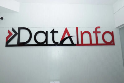 data infa.jpg