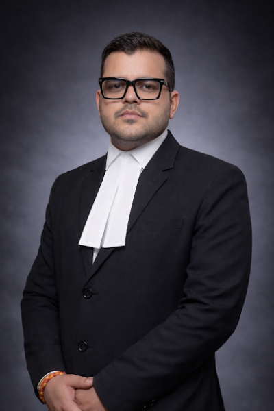 adv govind pareek.png