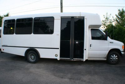 22pass-party-bus1.jpg